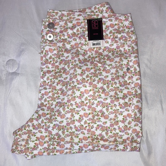 No Boundaries Pants - 🌸 cottagecore high-rise Corset shorts floral NWT